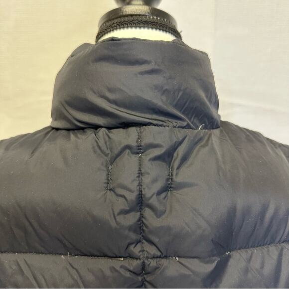 Lands’ End Black Puffer Vest, Size XL - Snap Button Front, Cozy & Warm! - Picture 5 of 12